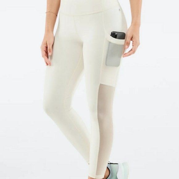 Fabletics Pants - On-the-Go Ultra-High Waisted 7/8